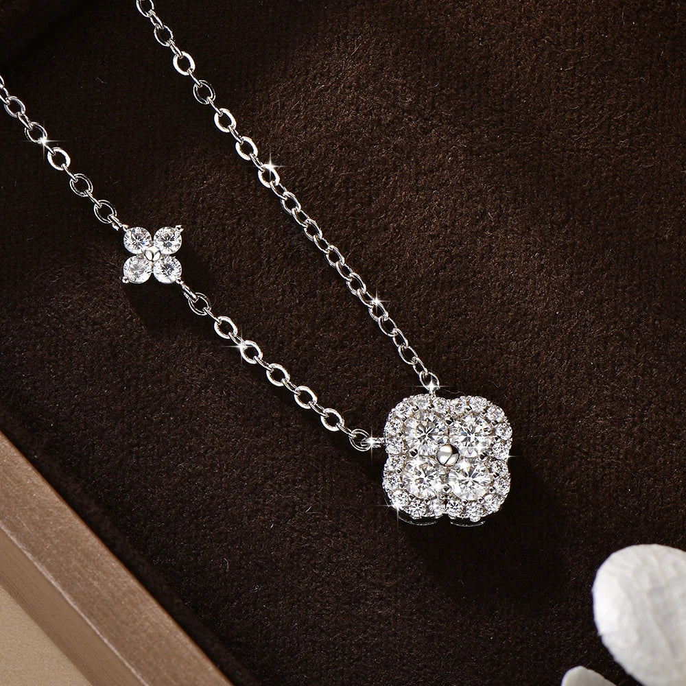 14K Gold VVS1 Clover Pendant Necklace